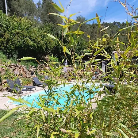 M-a Piscine * Sollies-Toucas